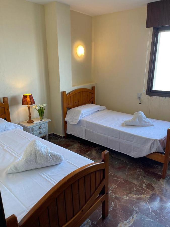 פואנגירולה Apartamento Primera Linea Playa. מראה חיצוני תמונה