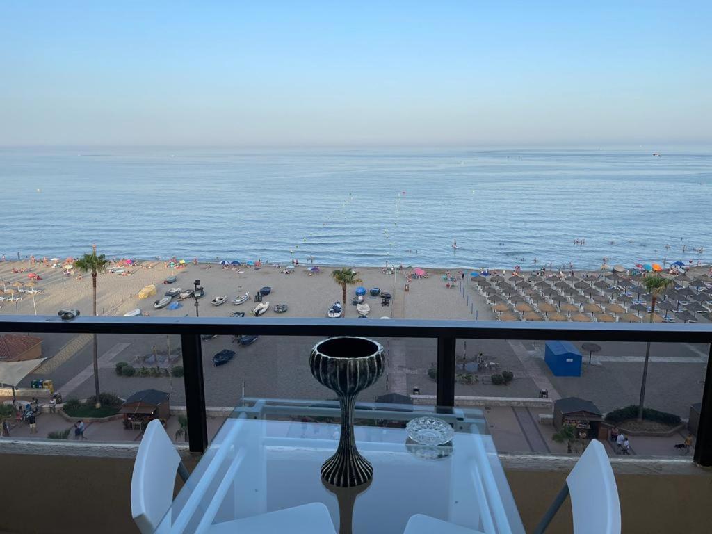 פואנגירולה Apartamento Primera Linea Playa. מראה חיצוני תמונה