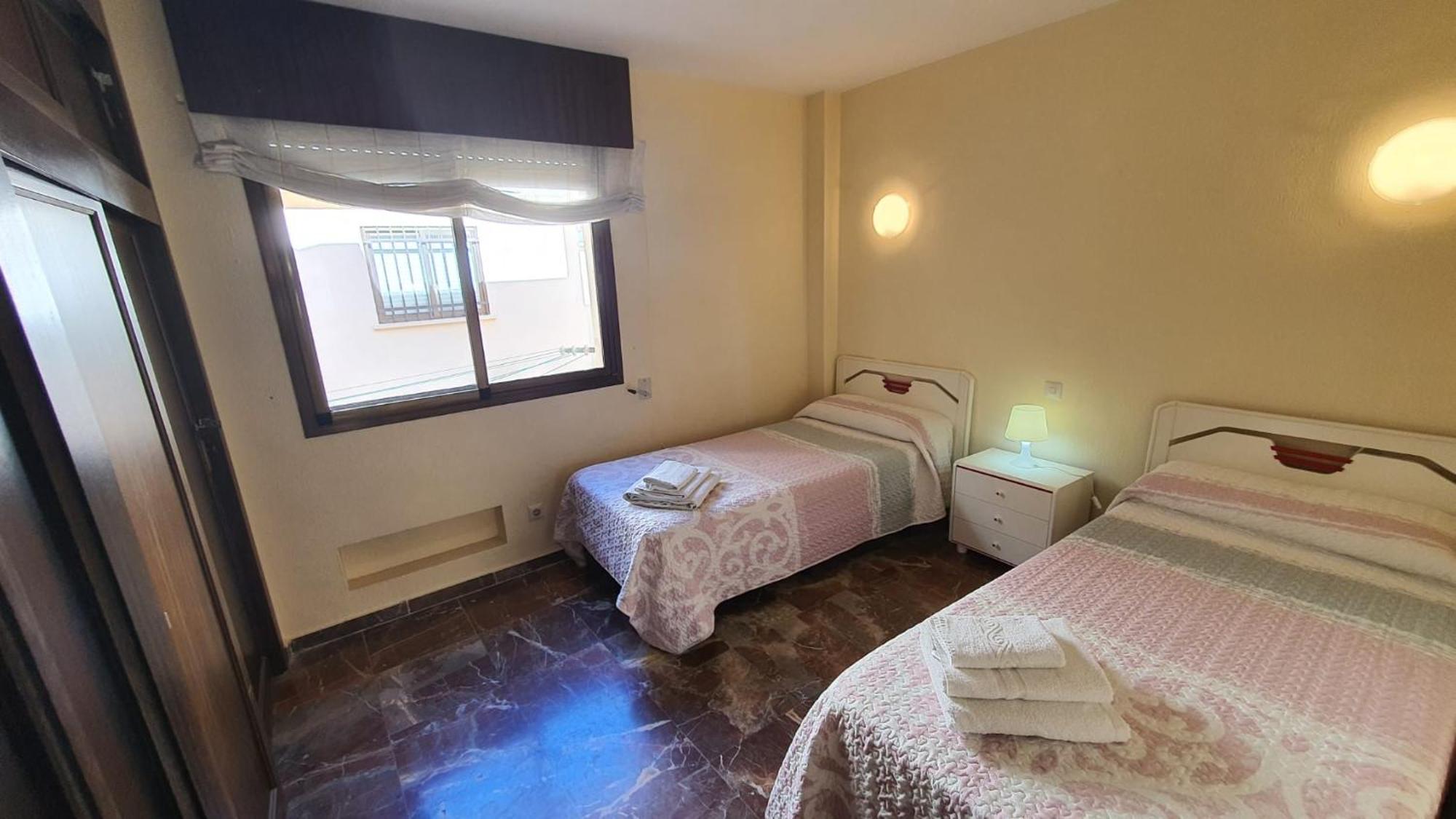 פואנגירולה Apartamento Primera Linea Playa. מראה חיצוני תמונה